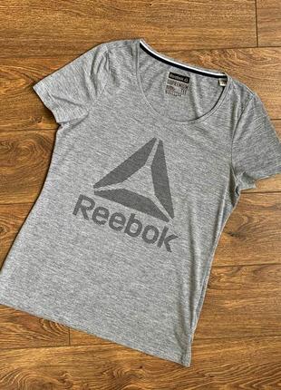 Женская футболка reebok1 фото