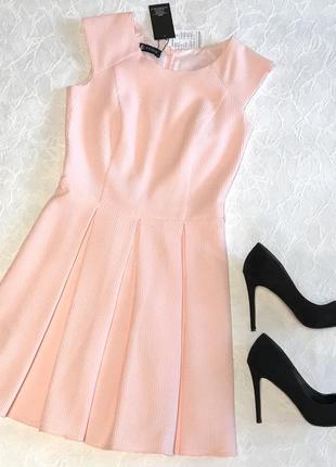 Шикарно нежное розовое платье