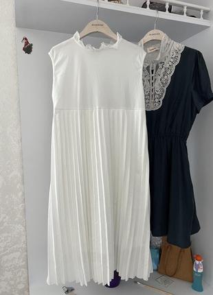 Белое платье плиссе asos1 фото