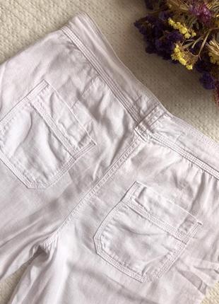 Летние белые укороченные брюки3 фото