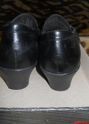Туфли на танкетке сapriсe,натуральная кожа,,стелька 27 см5 фото