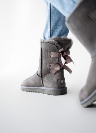 ❄️зимові жіночі уггі❄️ugg bailey bow grey, сірі шкіряні угі, чоботи зима.3 фото