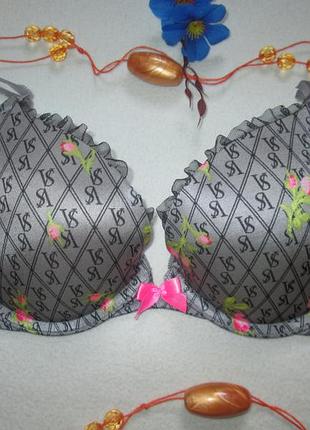 Шикарный брендовый бюстгальтер с принтом пуш ап victoria's secret оригинал2 фото