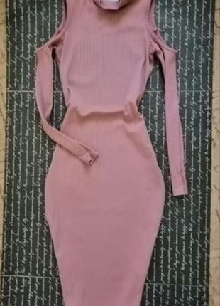Классное платье-миди в рубчик с вырезами на плечах, платье миди2 фото