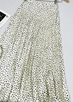 Новая. все бирки.классная юбка с поясом zara. оригинал3 фото