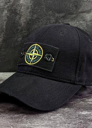 Чёрная кепка stone island с патчем унисекс чорна кепка stone island унісекс1 фото