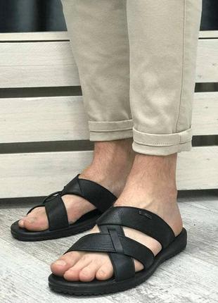 Стильні чоловічі шльопанці чорні шкіряні/шкіра - чоловіче взуття на літо3 фото