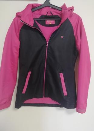 Продам качественную ветровку