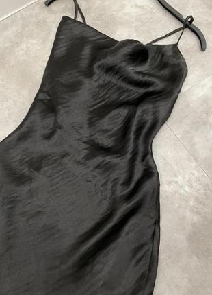 Черное блестящее атласное платье-комбинация на бретельках со шнуровкой сзади asos design10 фото