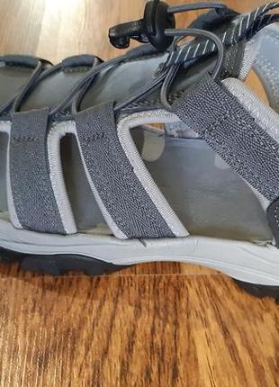 Сандалi смр