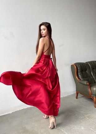 Роскошное шёлковое длинное платье расклешенное с открытой спиной вечернее зелёное красное синее бежевое малиновое чёрное белое сиреневое розовое4 фото