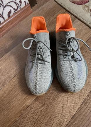 Чоловічі кросівки adidas yeezy boost