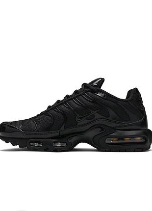 Кроссовки nike air max plus triple black - 604133-0504 фото