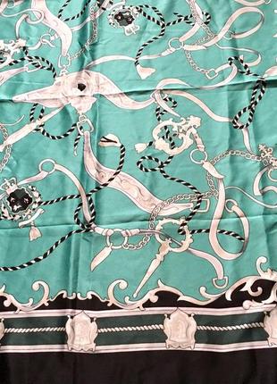 Класичний атласний хустку