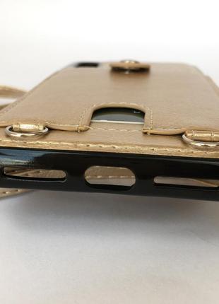 Чохол на ремінці золотистий з кишенею для карти5 фото