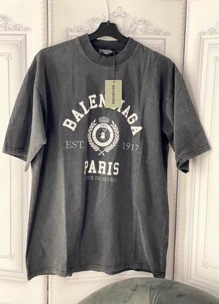 Футболка balenciaga серая с белым