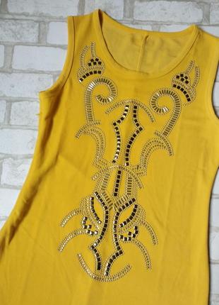 Облегающее желтое платье со стразами derek heart6 фото