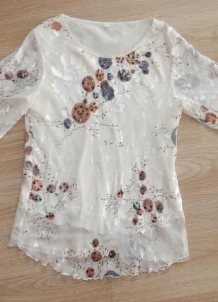 Нарядная шелковая блузка