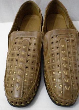 Зручні туфлі для повних ніжок