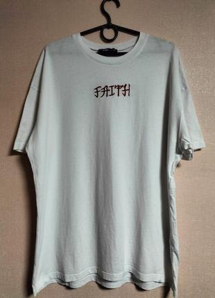 Стильная белая футболка с вышивкой faith, р.m4 фото