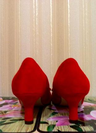 Туфли красные,туфли классные для деловой леди.  39,5 размер marks & spencer.10 фото