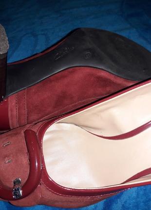 Замшевые осенне весенние туфли clarks.5 фото