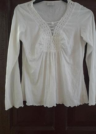 Блуза з мережкою.