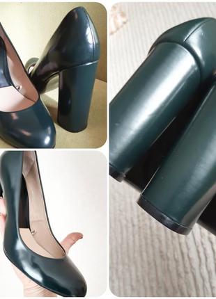 Шикарные классические туфли на толстом каблуке, цвет зеленый/малахит, zara, p. 391 фото