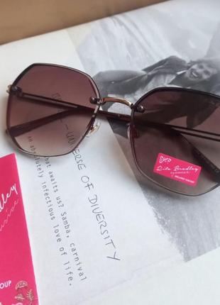 Сонячні жіночі окуляри бренду rita bradley італія5 фото