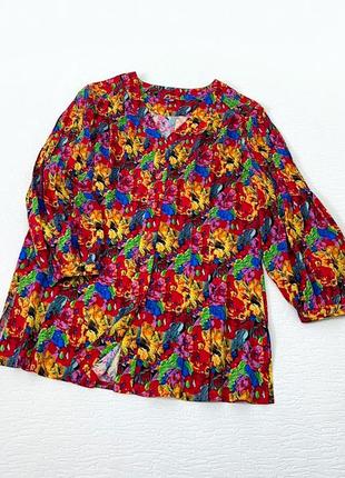 Оригинальная красная блуза с яркими цветами из штапеля ( 80% хлопка)3 фото