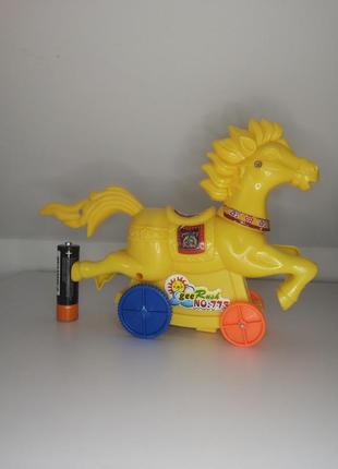 Пластиковий коник на колесах (машинка) інерційна кінь конячка