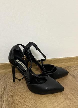 Обувь / летние туфли лодочки в чёрном цвете на шпильке босоножки на высоком каблуке черные из экокожи на выпускной вечер1 фото