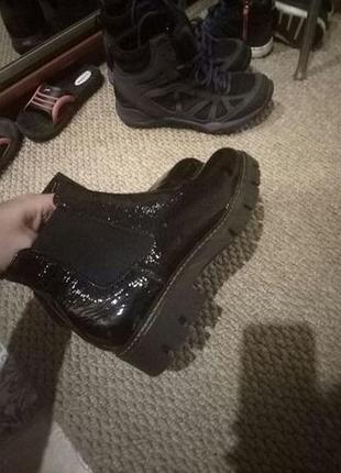 Фирменные кожаные ботинки новые распаровка