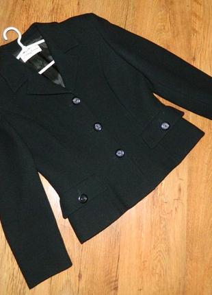 Р. 44-46/s-m пальто коротке утеплений жіночий чорний піджак my time італія1 фото