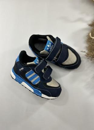 Кроссовки adidas 20-21 р8 фото