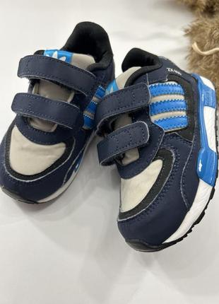 Кроссовки adidas 20-21 р9 фото