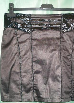 Атласна спідничка