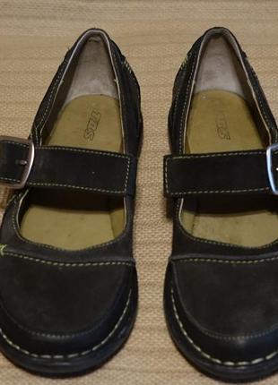 Великолепные комбинированные черные кожаные туфли tbs франция 38 р.