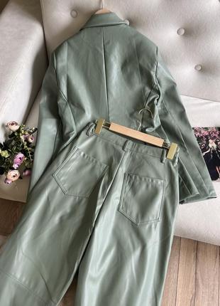 Костюм из экокожи в стиле zara6 фото