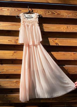 В продаже платье