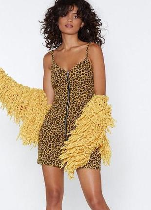 Джинсовое платье boohoo с горчичным желтым леопардом, размер 82 фото