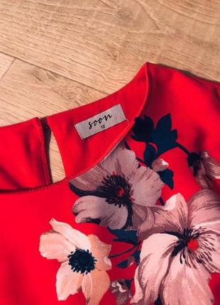 Очень красивая блуза в цветочный принт "soon"3 фото