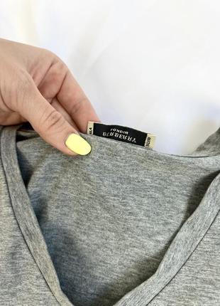 Burberry sport оригінальна вільна oversize сіра футболка з великим логотипом з бавовни8 фото