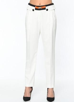 Фирменные женские белые брюки 4g by gizia размер 42 l-xl с оранжевым поясом2 фото