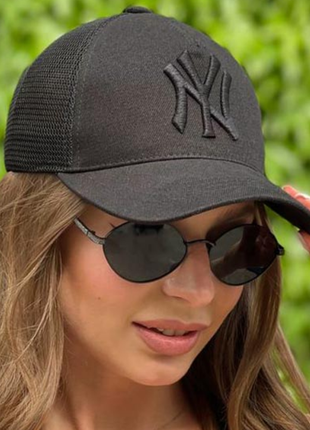 Женская летняя кепка бейсболка черная с сеткой