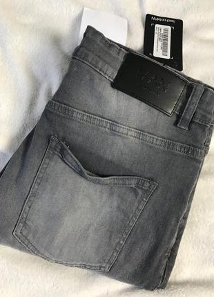 Класні скіні джинси boohoo man34size