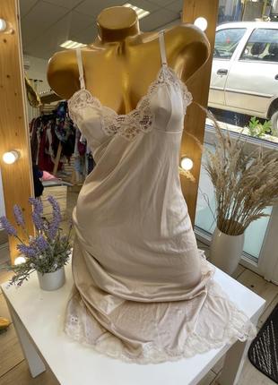 Пеньюар /бежевый пеньюар