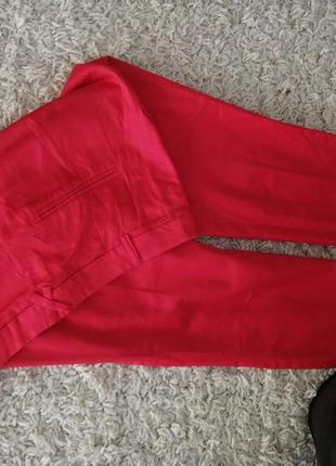Червоні укорочені брюки5 фото