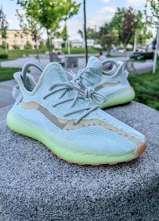 Лёгкие серые кроссовки adidas yeezy boost 350 сірі чоловічі кросівки adidas yeezy boost 350