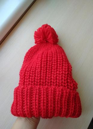 Распродажа шапка вязанная теплая красная с помпоном3 фото